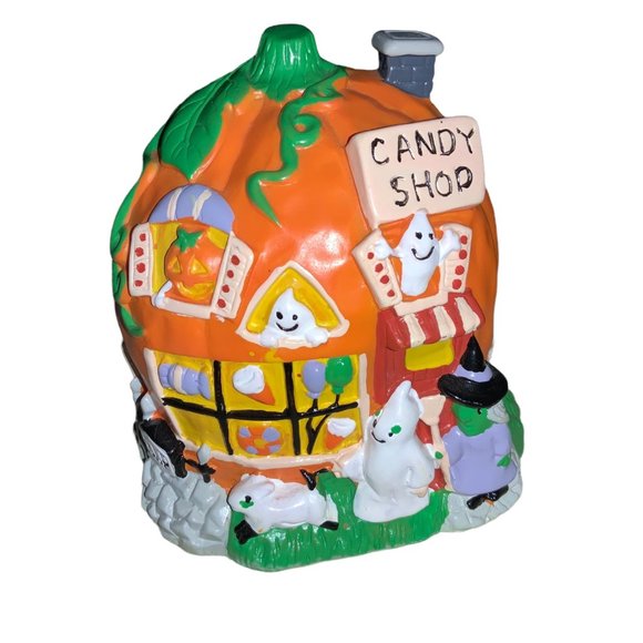 Halloween Candy shop haunted house Lighted - Picture 1 of 9